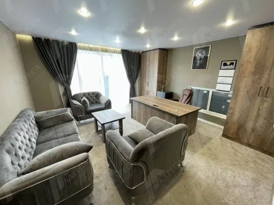 Продается помещение свободного назначения, 1 700 м²